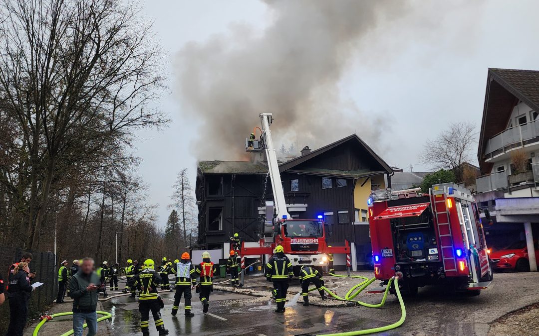 Dachstuhlbrand Seewalchen am Attersee